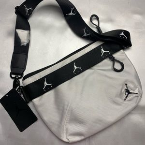 Jordan shoulder bag